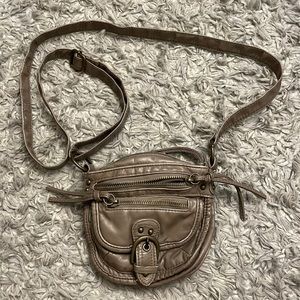 CROSS BODY BAG